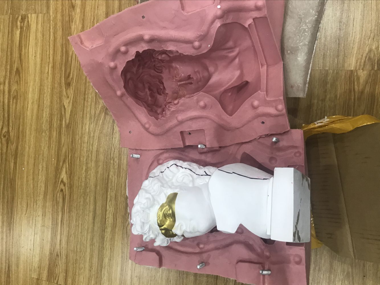 石膏硅胶模具